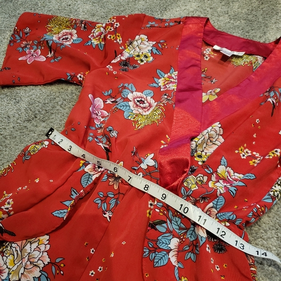 Floral Romper - Picture 4 of 5